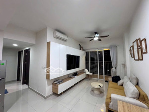 cần cho thuê gấp căn hộ remax plaza. dt: 120m2, 3pn, 2wc. giá 15tr/th. lh: 