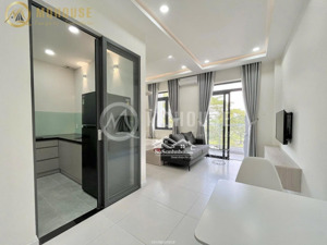 căn hộ 1pn nội thất cao cấp - ban công lớn view thành phố - giặt sấy riêng ngay đảo kim cương