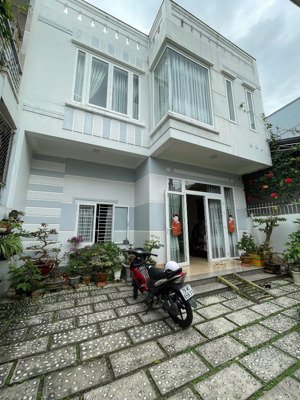 gấp! chủ giảm 200 triệu nhà 268m² gần biển, mặt tiền 8m chỉ 9,7 tỷ