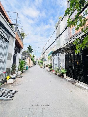 toà nhà chdv 1t3l +thang máy, sẵn thu nhập 420 triệu/năm - khu vip, gần phạm văn đồng