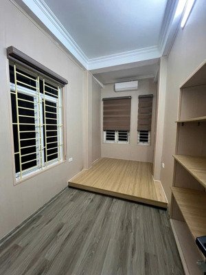 bán nhà 5t lô góc mặt phố bùi bằng đoàn sau chợ hà đông, gần cầu trắng-trần phú, kinh doanh tốt.