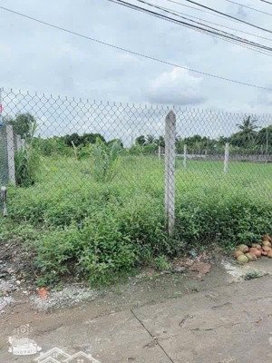 bán lô đất ở mặt tiền ấp 3, thạnh đức, bến lức, long an