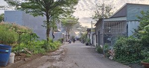 lô đất đẹp tại đường 8 lò lu , p .trường thạnh q9 50m2 ngang 5m giá 3.4 tỷ