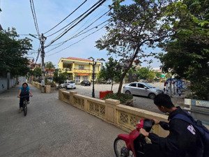 bán nhanh nhà liên mạc 30m2, 4 tầng, lô góc, gần ô tô, đầu tư được, giá rất tốt