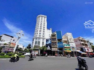 mặt tiền vòng xoay quang trung, vị trí cực đẹp. dt 140m2. chỉ 30tỷ9