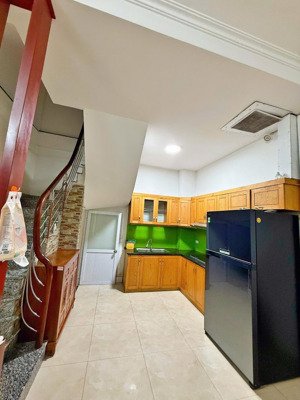 cho thuê nhà nguyên căn ngõ 252 ngọc thụy long biên 40m2 4 tầng 2 ngủ đủ đồ giá 8,5 triệu ngõ ô tô