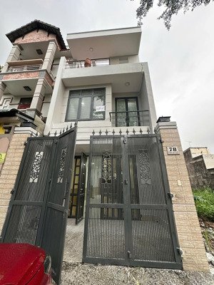 cho thuê nhà mặt tiền đường d1 kdc nam long - vị trí đẹp, mặt tiền sầm uất