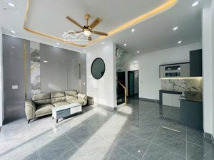 căn nhà tt đ.thủ khoa huân,p.thuận giao, gía chỉ 1,59 tỷ,ở hoặc cho thuê đều tốt, shr,gần tttm 300m