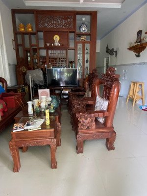 bán biệt thự vườn, mặt tiền đường lê đức thọ - trung tâm tp. phú mỹ nay là phường tân thành tp hcm