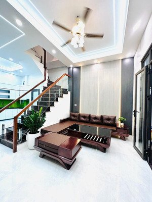 bán nhà 52m2 - 5 tầng - hoàng hoa thám - vĩnh phúc - ba đình - gần ô tô đỗ - ngõ thông - dân xây