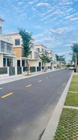 nhà phố 1 trệt 3lầu dự án t&t milenium long hậu thiết kế hiện đại, nội thất sang trọng