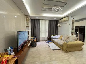 bán căn 2pn ban công tây bắc cccc hyundai hillstate