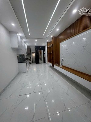 bán nhà đối diện pack city lê trọng tấn hà đông dt 50m, 5 tầng, thang máy, gara ô tô 11 tỷ, mới