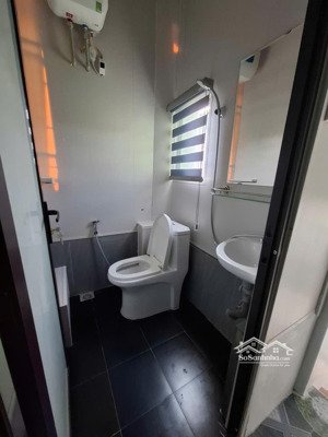 chính chủ bán căn hộ góc hai mặt thoáng, vuông vắn, dt 150m2, full nội thất đẹp, tt nghĩa tân