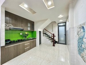 cho thuê nhà nguyên căn 2pn, 4wc, 80m2, 13,5 triệu, hoàng hoa thám, p.5, bình thạnh, hcm