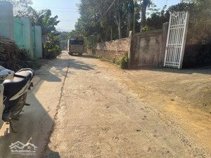 chính chủ bán full đất thổ cư hòa thạch quốc oai ngay quốc lộ 21 - giá rẻ khu vực 100 m2