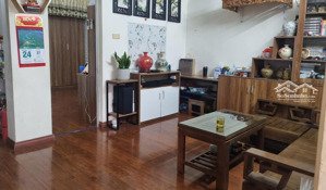 bán căn hộ tầng 3, 70m2 ( sổ to ), 2pn, tt nghĩa tân, hoàng quốc việt, giá 4,2 tỷ.