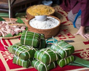 mua nhà tặng bánh chưng-nhà riêng hoàng hoa thám-40m-6 tầng-thang máy-lô góc-ngõ thông.