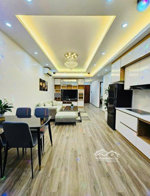 cho thuê căn hộ dt 95m2, 2 phòng ngủ, chung cư thanh xuân, nguyễn huy tưởng. giá: 12 triệu/tháng.