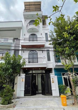 bán nhà 4 tầng đường hoàng quốc việt sơn trà cách biển 1km full nội thất mới cao cấp giá siêu tốt