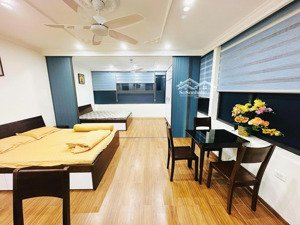 căn hộ 2 ngủ 1 khách siêu rộng full đồ 62m2