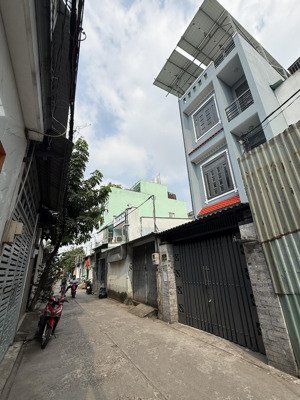 lô tư - mã lò - 130m2 - hxt thông - ngang 8m - giá cực tốt cho nhà đầu tư