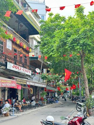 hiếm! mặt phố phạm huy thông vỉa hè 7m view hồ, kd đỉnh, dt 62m x 5 tầng. mt 9m giá 44 tỷ