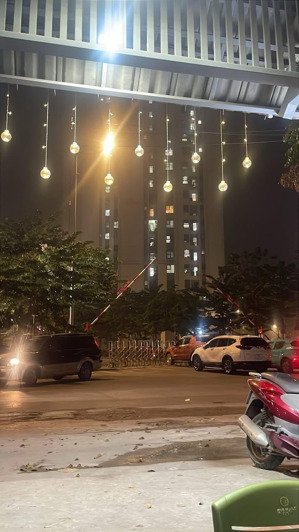 cho thuê kinh doanh mặt phố hoàng cầu, 150m2 thông sàn, mt 7m, giá thuê: 80 triệu có tl