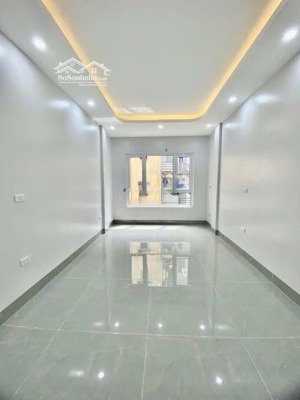 3phút ra ga cát linh_ 40m _ 5.5 tầng thang máy