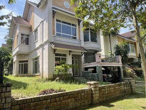 cần bán biệt thự 4 tầng thảo nguyên sài gòn gần vinhome thủ đức