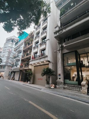 mặt phố phó đức chính, trúc bạch, ba đình, gần đường thanh niên, dt 70m, mt 5m, sổ vuông,2 mặt tiền