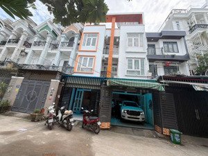 bán nhà 4 tầng dt 60m2 ở thạnh xuân 22, quận 12, giá cực chất giá hơn 5 tỷ