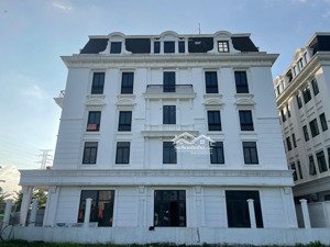 cho thuê văn phòng view hồ yên sở louis city hoàng mai 110m² (618m) tầng 2345.lh 