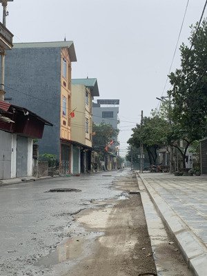 bán mảnh đất lô góc kinh doanh 2 mặt tiền nam hồng- ngõ 2-3 ô tô tránh vỉa hè 4m-dt 120m2- full thổ