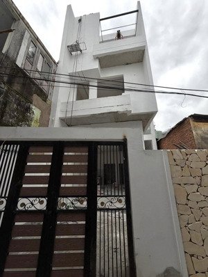 quý khách hàng mua ở dưỡng già hoặc cho thuê dòng tiền ổn rất hợp lý nha quý anh/chị