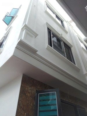 bán nhà mới 4.35 tỷ, lô góc, dt 45m2, 3 tầng, 3 ngủ, 10m ra ô tô tránh, phụng châu, chương mỹ