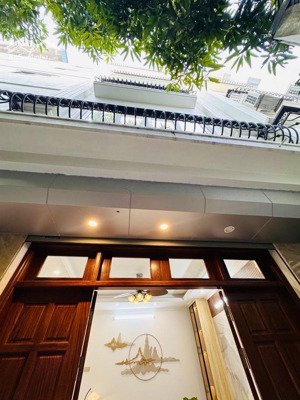 bán nhà phố lạc trung q.hbt-nhà đẹp thoáng-nội thất giá trị-10m ra ô tô-36m2-5 tầng-mt 7.5m-8.9 tỷ