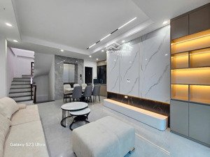 nhanh mới kịp, phố xuân la, tây hồ, thang máy, full nội thất, ở luôn, gần phố, thông tứ tung.