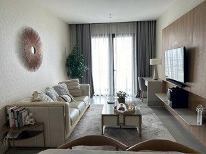 chính chủ cần bán căn hộ cao cấp galaxay 9, q. 4, dt: 69m2, 2pn, giá 6 tỷ/sổ hồng lh: 