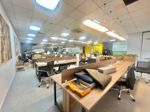 cho thuê gấp sàn văn phòng 350m2 sẵn nội thất tại duy tân - cầu giấy giá chỉ 250k/m2/th