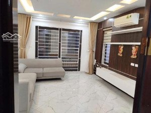 bán nhà phố 8/3 hai bà trưng - dt 33m2 - 5 tầng - mt 4m - lô góc - ngõ thông - 8 tỷ