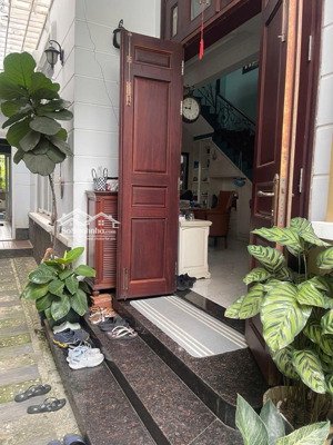 hiếm - biệt thự sân vườn - hxh 7m - trương văn hải, tnp - trệt, lầu - 210m2, ngang 6,7m - 16tỷ tl