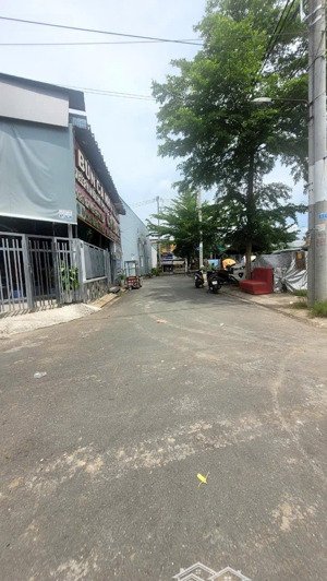 bán đất nhà bè 7x14m, cách mặt tiền nguyễn văn tạo 20m, giá chỉ 4.5 tỷ
