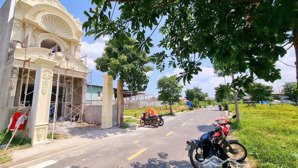 bán gấp lô đất 100m2 chợ an bình, đường phùng hưng, đồng nai, giá 1tỷ450, sổ hồng riêng, tiện ở kd