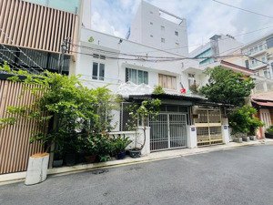 chính chủ bán nhà mặt tiền hẻm 10 công viên ngay khu đệ nhất khách sạn hoàng việt 7.5x22 giá 25 tỷ.