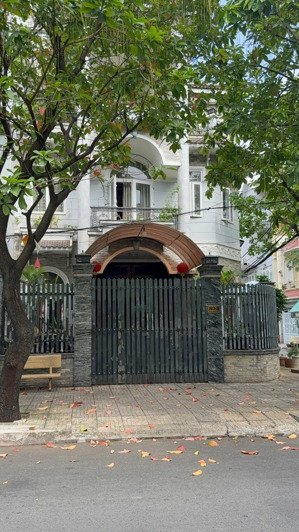 hẻm 107 phạm văn hai - 50m2 - xây 3 tầng - 6.5 tỷ