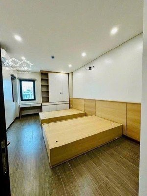 nhà dòng tiền xuân đỉnh gần ngoại giao đoàn, dt 160m ,8 tầng, doanh thu 200 triệu/1 tháng