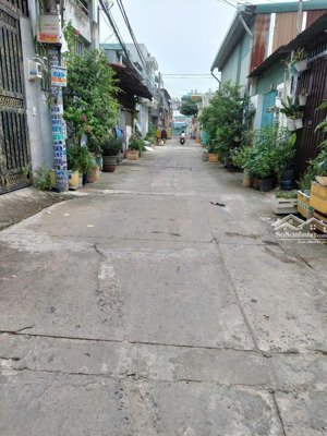 bán nhà 1/ ngắn nguyễn thị kiểu. dt: 5m x 18m, nhà 2 lầu st. đường 6m giá 6.2 tỷ