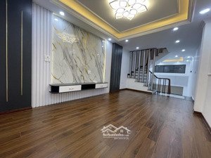 cầu diễn nhà đẹp đón tết, nở hậu tài lộc 39, 7pn full nội thất 7,15 tỷ