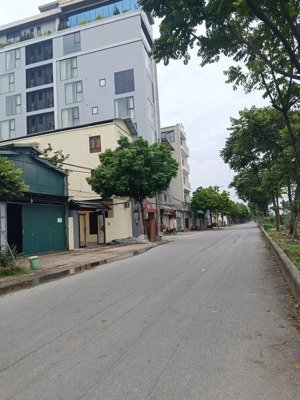 siêu phẩm mặt đường kinh doanh 32m ôtô tránh kinh doanh đối diện đô thị vin sắp khởi công cực hiếm